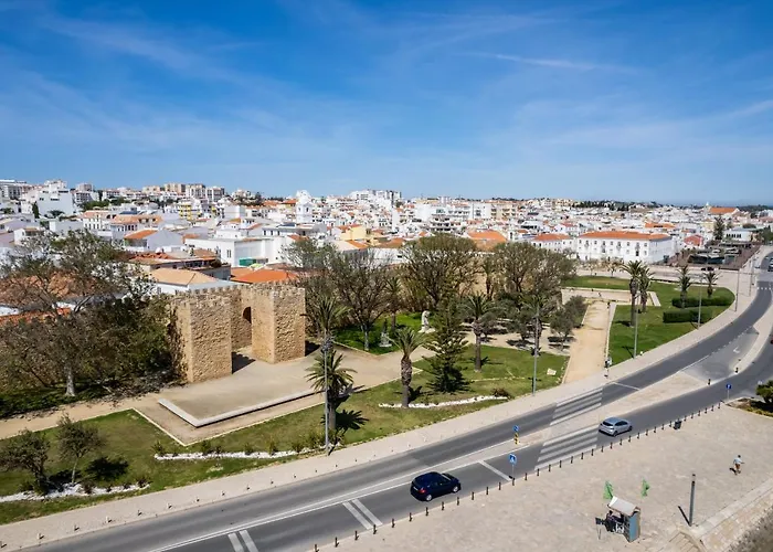 Old Town Lovers By Seewest 拉哥斯