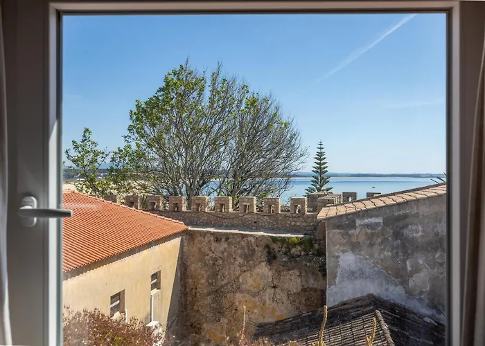 Old Town Lovers By Seewest